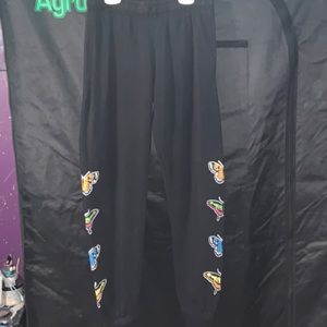 Empyre sweatpants butterfly detail black slight pilling on right inseam